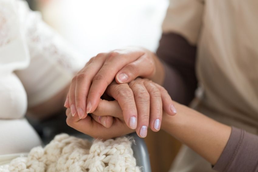 Tips for Volunteering in a Hospice Care Setting Post Image
